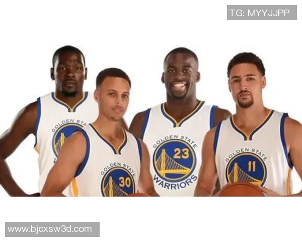 CCTV52017勇士与快船激战回顾精彩瞬间与赛场亮点分析