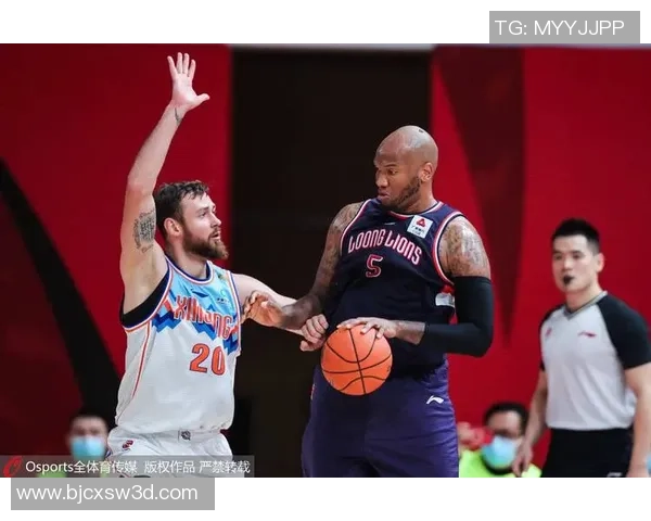 戈压斯与圣保罗激战正酣谁能在这场对决中笑到最后