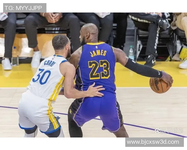 2017年勇士与魔术的精彩对决回顾及赛季表现分析