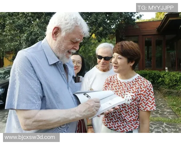 吉达阿赫利与棉衣的激烈对决展现足球魅力与团队精神的巅峰对抗