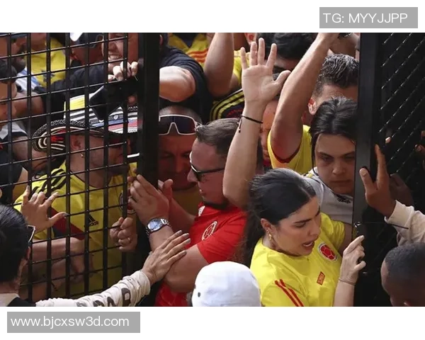 美国与巴拿马在美州杯的激烈对决引发球迷热议与期待