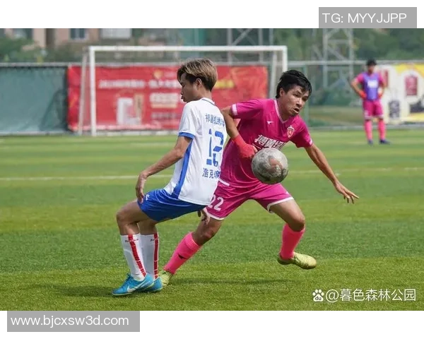 重庆当代力帆迎战江苏球队全力争胜展现足球魅力与激情对决