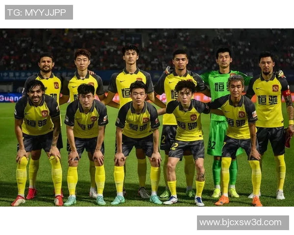 广州足球队防反战术革新探讨与未来发展展望